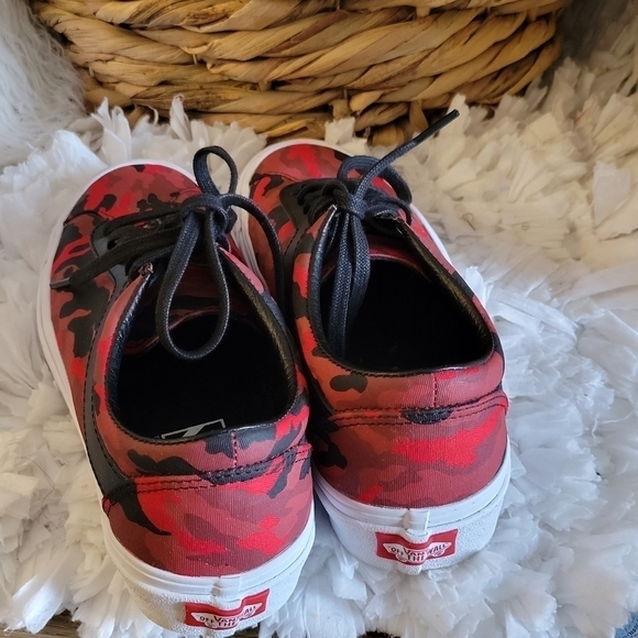 Vans bold no limit camo lace up sneakers Low Rise Tenniscore Athleisure - Picture 2 of 9